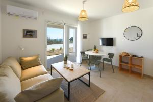 Résidence Marina di Bravone - appartement 4 personnes Vue Mer 1er étage N195