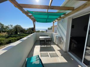 Residence Marina di Bravone - appartement 4 personnes Vue Mer 2ème etage N182