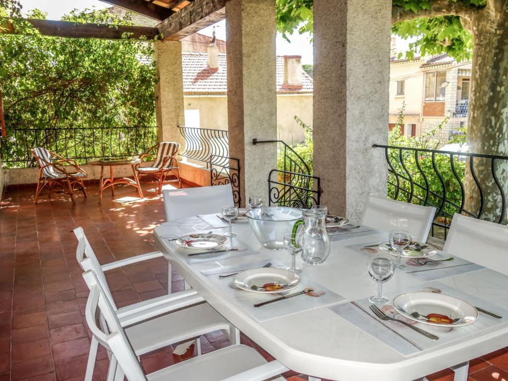 Résidence Marina di Bravone - appartement 4 personnes Vue Mer RDC N189 20230 Linguizzetta