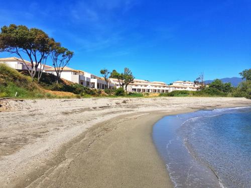 Résidence Marina di Bravone - appartement 4 personnes Vue Mer RDC N31