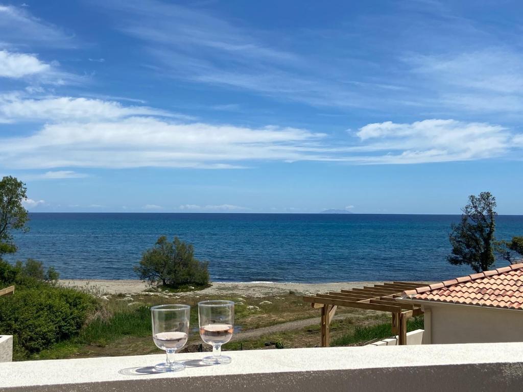 Residence Marina di Bravone - appartement 6 personnes (5 adultes max.) Vue Mer 1er etage N57 Residence Marina di Bravone, Plage de Bravone, Bat C2 Lot 57, 20230 Linguizzetta