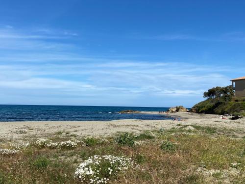 Residence Marina di Bravone - appartement 6 personnes (5 adultes max.) Vue Mer 1er etage N57