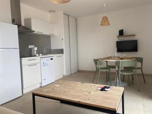 Résidence Marina di Bravone - appartement 6 personnes 5 adultes max Vue Mer 1er étage N65