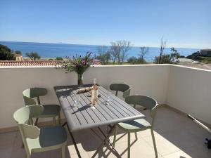 Residence Marina di Bravone - appartement 6 personnes (5 adultes max.) Vue Mer 2ème etage N162