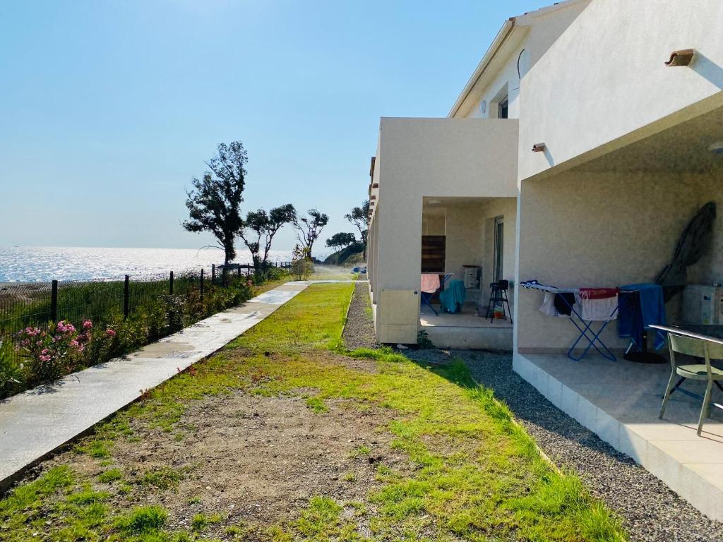 Residence Marina di Bravone - appartement 6 personnes (5 adultes max.) Vue Mer RDC N26 Residence Marina di Bravone, Plage de Bravone, Bat B1 Lot 26, 20230 Linguizzetta