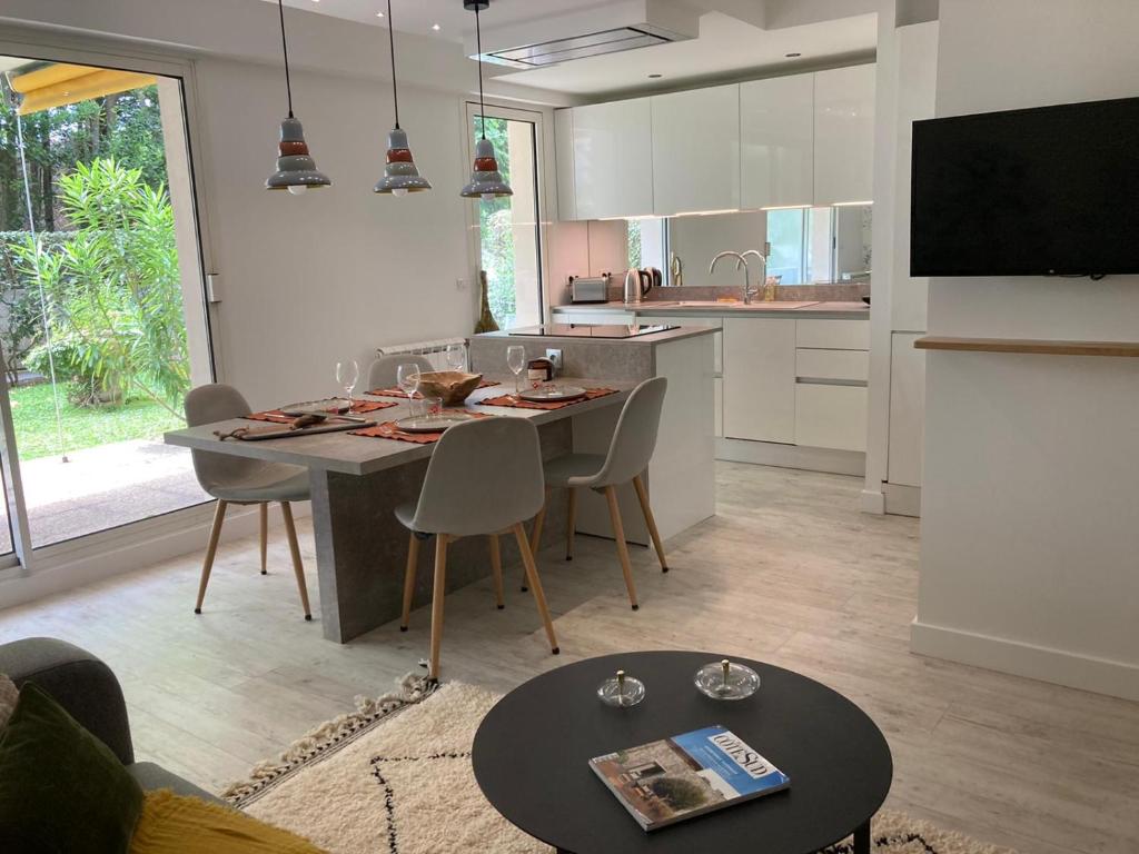 Residence Marina di Bravone - appartement 6 personnes Vue Mer RDC N74