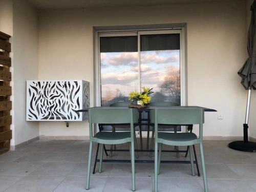 Residence Marina di Bravone - appartement 6 personnes Vue Mer RDC N74