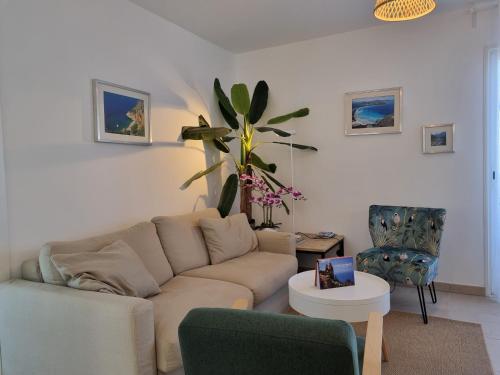 Residence Marina di Bravone - appartement 8 personnes Vue Mer 1er etage N40-41