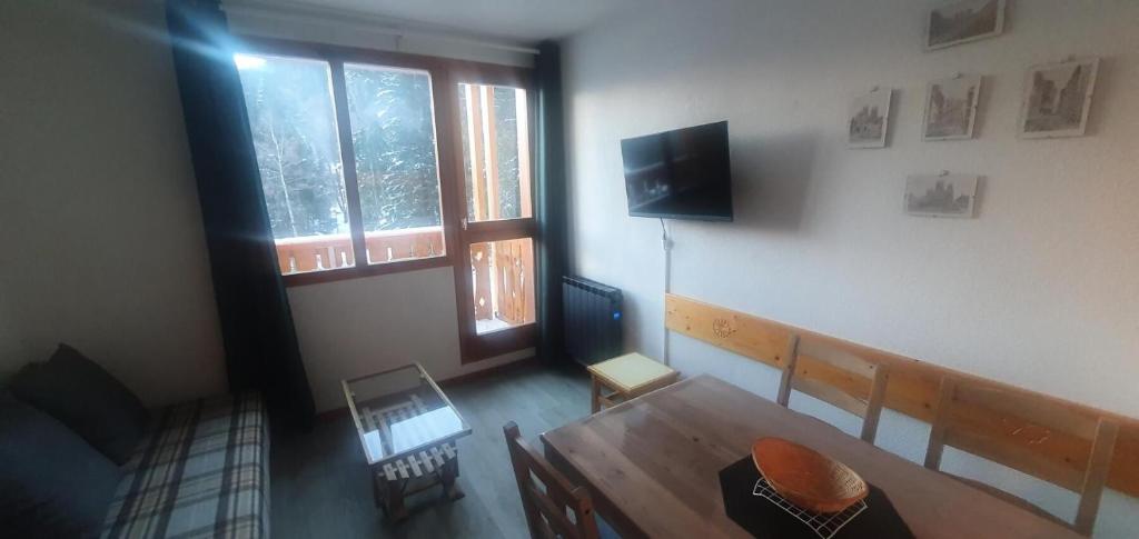 Appartement Résidence Melezets 1 - Studio pour 3 Personnes 514 Place des bergers 73500 Modane