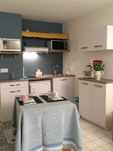 Appartement residence parc de pontaillac 84 avenue Pasteur 17640 Pontaillac -1