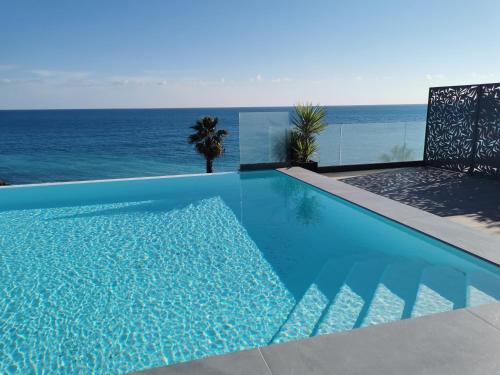 Résidence Pearl Beach - Seaside Rooftop Pool