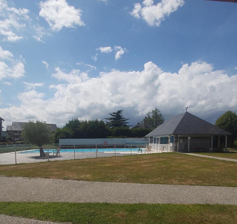 Appartement Résidence privée Les Cottages 2 Rue de la Cour Fortin ,résidence les cottages, appt 101 14600 La Rivière-Saint-Sauveur