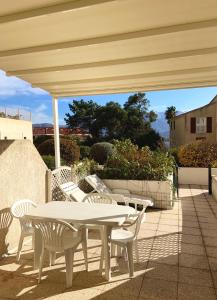 Residence Santa Regina Grand Studio avec salon, zone nuit, loggia, terrasse
