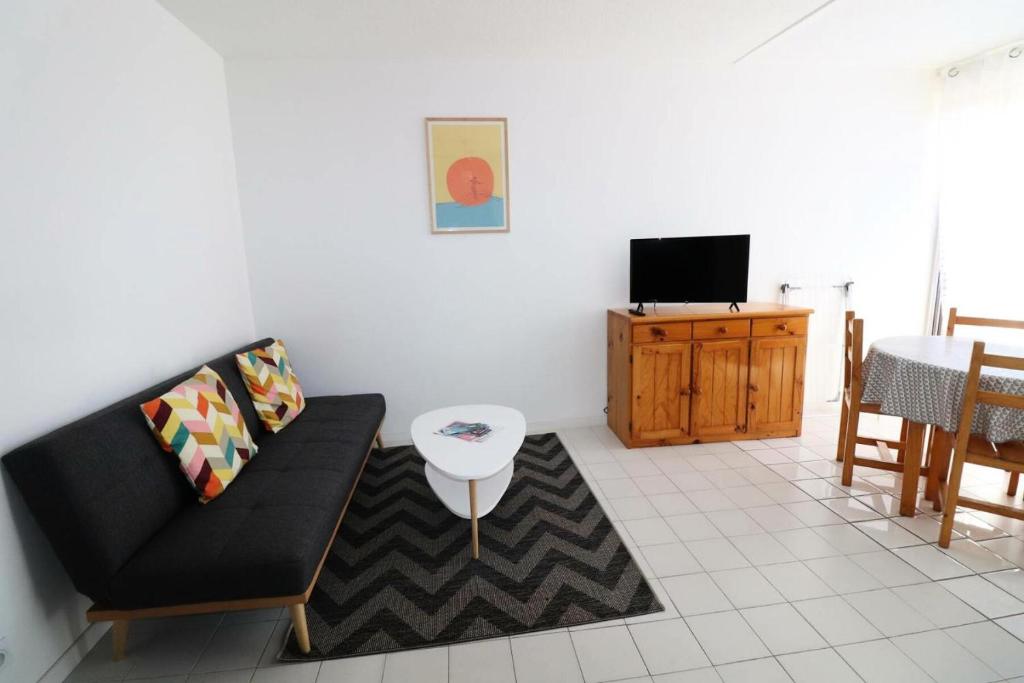 Appartement Résidence Voiles D'or - 2 Pièces pour 4 Personnes 834 368 Avenue Jean Jaurès, Genois A  les voiles d'or n°103 pk n°6 30240 Le Grau-du-Roi