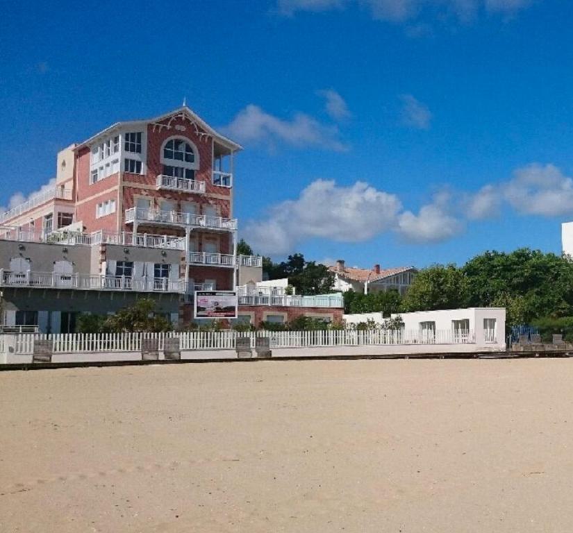 Appartement Residence vue de reve - 1 ere ligne de plage 109 Boulevard de la Plage 33120 Arcachon