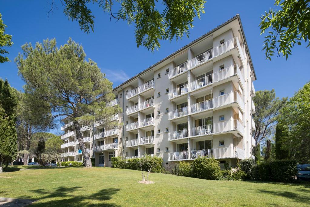 Appartement Résidences LES HAUTES PLAINES 291 Avenue du Colombier 04800 Gréoux-les-Bains