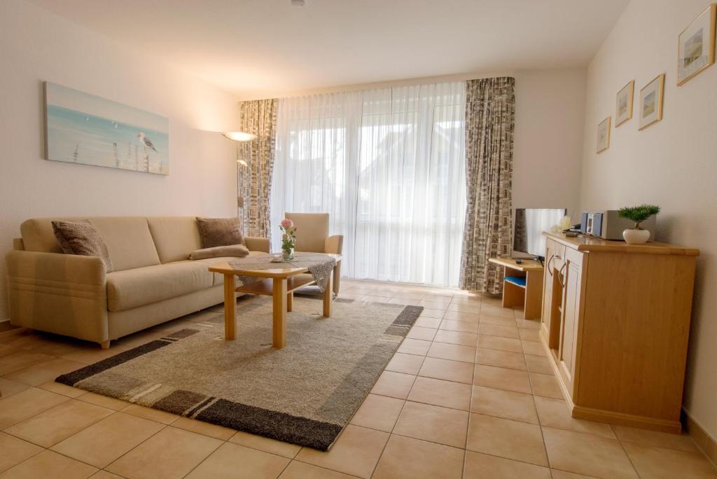 Residenz am Strand Ostseeglück - Wohnung 1-13 Seestrasse 71, 18374 Zingst
