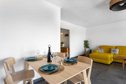 Restful 1 bedroom with AC and sea view terrace - Dodo et Tartine