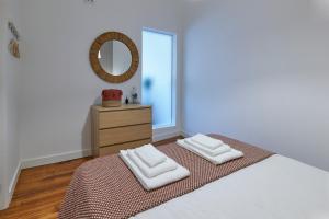 Retiro da Graça: Stylish sunny apt with a balcony