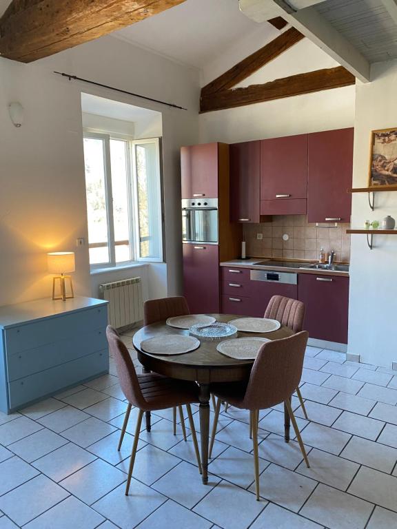Rêves de vie studio Port pin hammam, jacuzzi, parking PRIVES 13260 Cassis