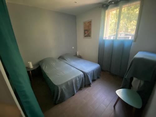 Rez de jardin 4-5 pers au calme à 50 m de la plage