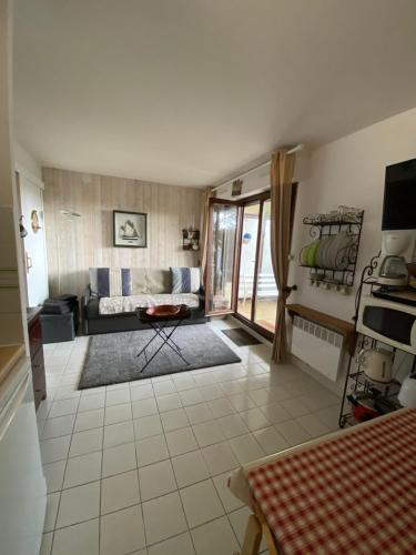 Rez de jardin au calme sur les hauteurs de Trouville Le Petit Nid