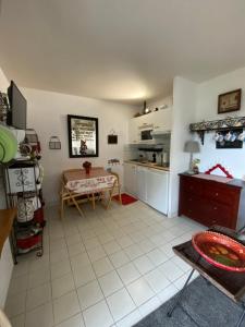 Rez de jardin au calme sur les hauteurs de Trouville Le Petit Nid