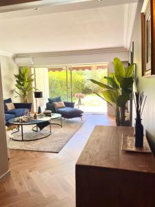 Appartement Rez de jardin Cannes Oxford 31 Avenue Commandant Bret 06400 Cannes Provence-Alpes-Côte d\'Azur