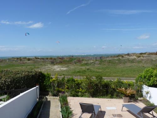 Appartement rez de jardin face a la mer Le Grau-du-Roi france