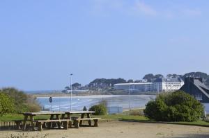 Rez de jardin piscine et plage