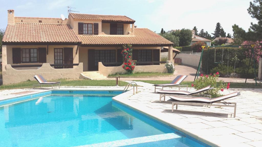 Rez de Jardin Villa Cagnes Sur Mer.