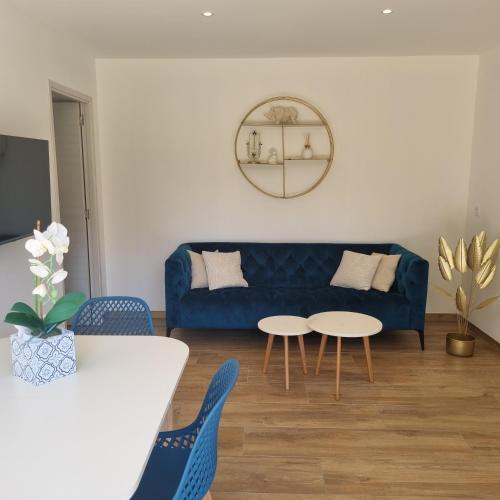Rez de villa avec piscine, wifi, jardin clôturé