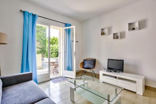 Rez de villa T2 au calme avec jardin