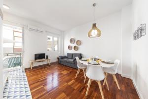 RG Downtown Duplex