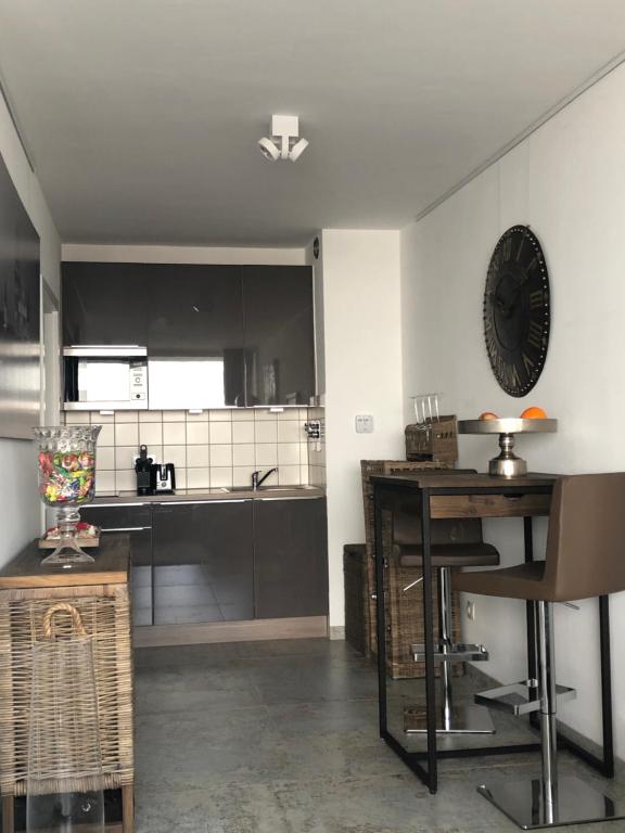 Appartement Rheinblick Sommershof Hauptstrasse 71 Etage 6 50996 Cologne