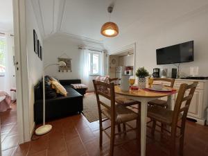 Ribeira Beach Apartment in Cascais