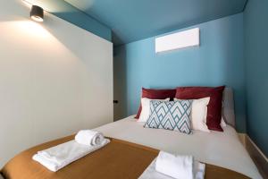 Ribeira Old Town Charming Flat w/ AC by LovelyStay
