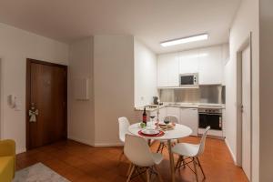Appartement Ribeira Trendy Apartment Rua do Infante Dom Henrique 37, 3º Esq. 4050-297 Porto Région Nord