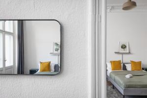 Riesiges Apartment nahe Kudamm sehr schöner Altbau 123m2 groß 12 Gäste