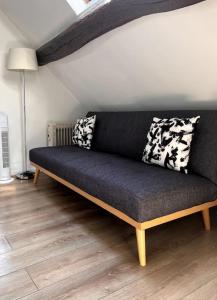 Right next to the Champs-Élysées! Studio with washer and kitchen!