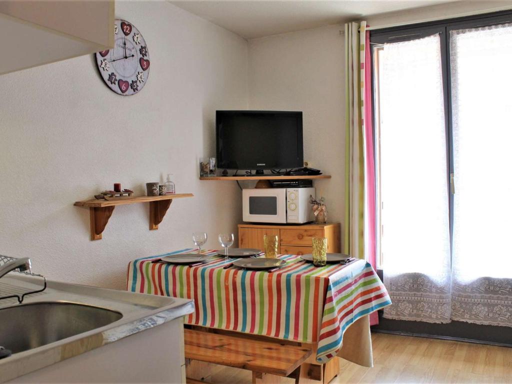 Appartement Appartement Risoul, 1 pièce, 4 personnes - FR-1-330-126 Soldanelles - Appartement NÂ° 52 -, 05600 Risoul