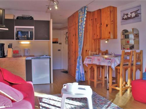 Appartement Risoul, 1 pièce, 4 personnes - FR-1-330-543 Risoul france