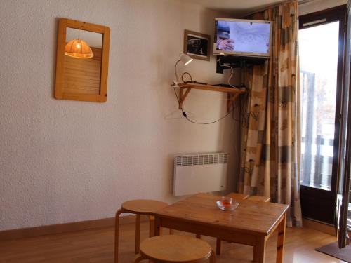 Appartement Appartement Risoul, 2 pièces, 5 personnes - FR-1-330-533 APPARTEMENT N°14 1ER ETAGE Risoul