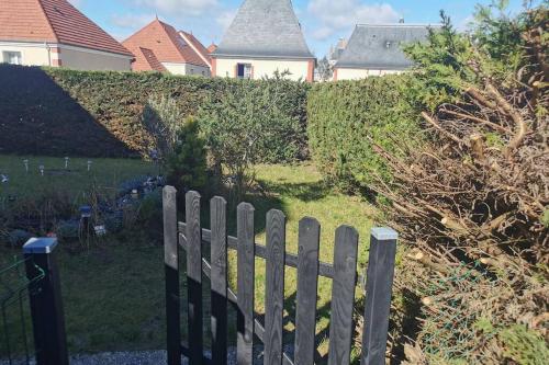 Riva Bella, Ouistréham, Charmant Rez-de jardin en bord de mer