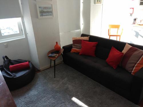 River Apartment-Magnificent views