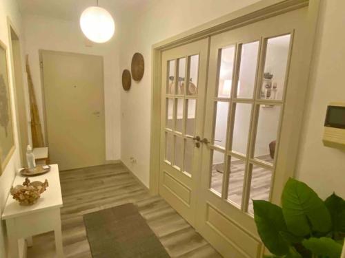 Rocha’s Apartment REMODELADO! Na praia com terraço