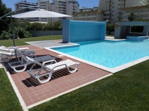 RochaTower Apartment 8A