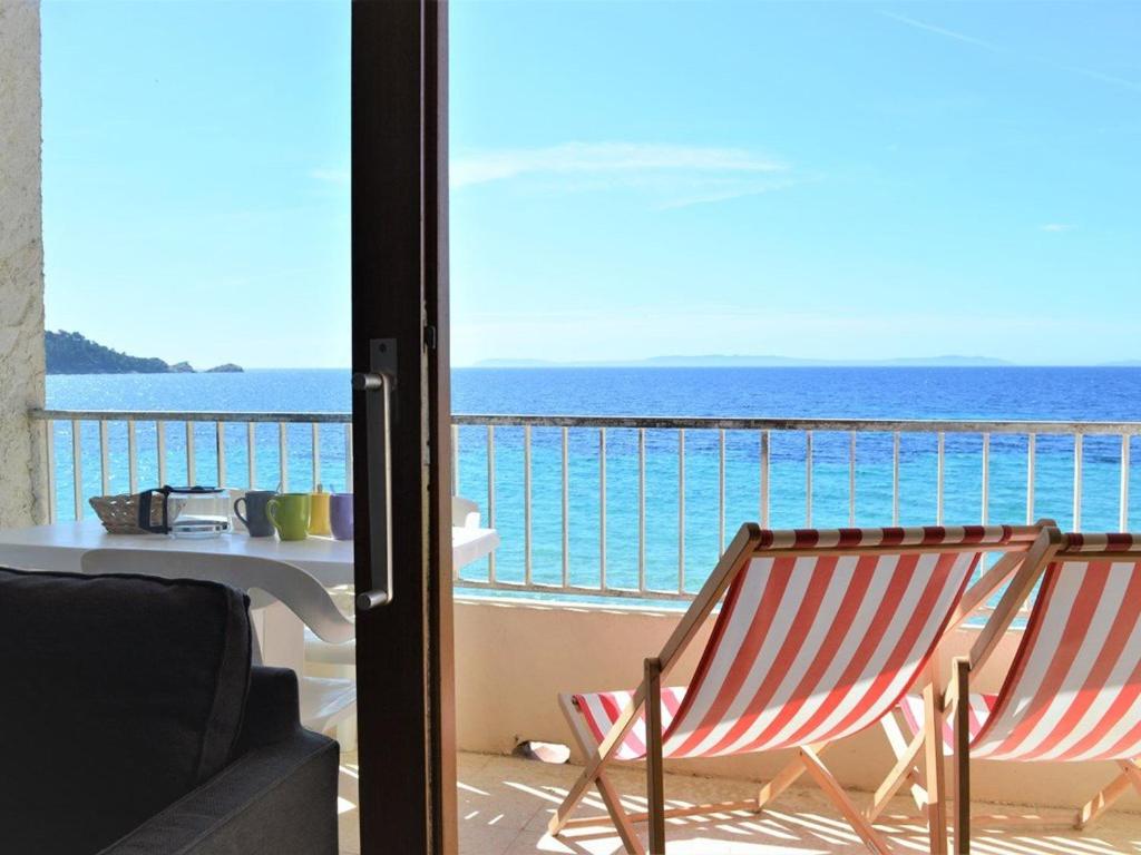 ROCHE COMBE G - Appartement ROCHE COMBE 15 pour 4 Personnes 85 73260 Valmorel