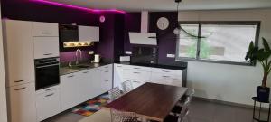 Rodez Aveyron appart. T4 neuf 2 places parking