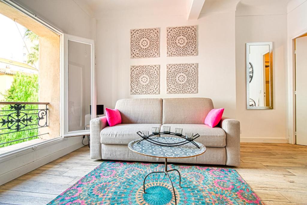 Romantic and new apartment in the famous Rue Meynadier in the supercentre of Cannes 12 Rue Meynadier, 06400 Cannes